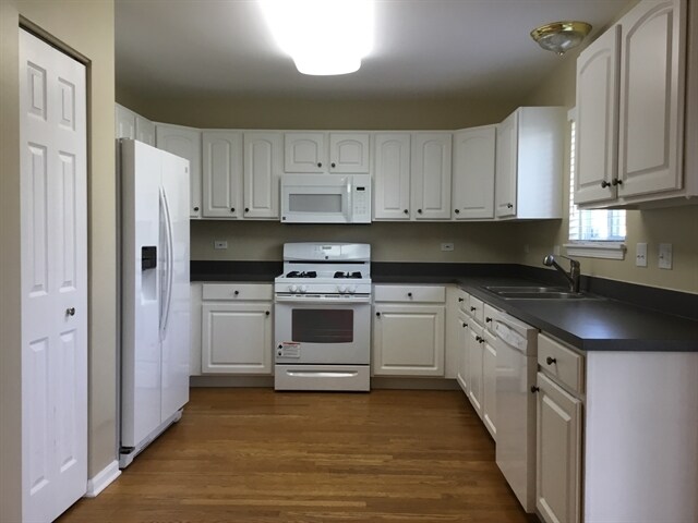 Building Photo - 34233 N Wineberry Ln