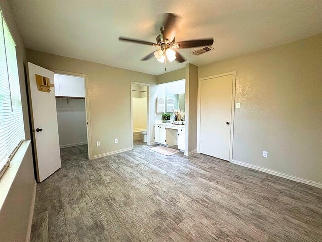 Building Photo - 17802 Autumn Trails Ln