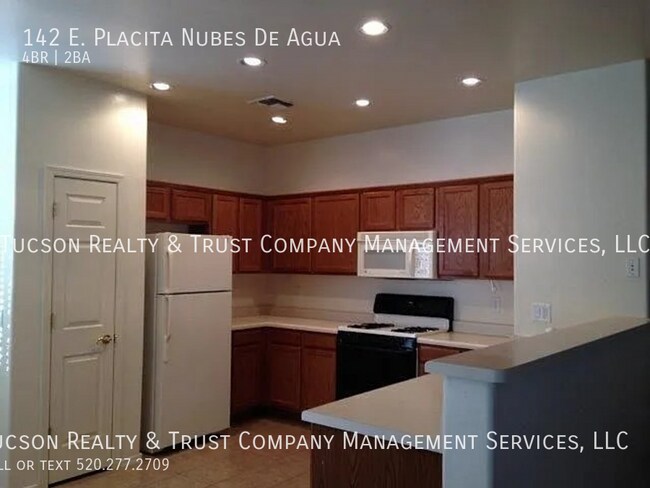 Building Photo - 142 E Placita Nubes De Agua