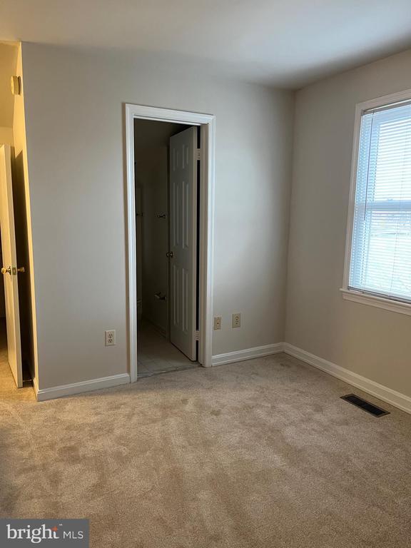 Building Photo - 1533 Oronoco St