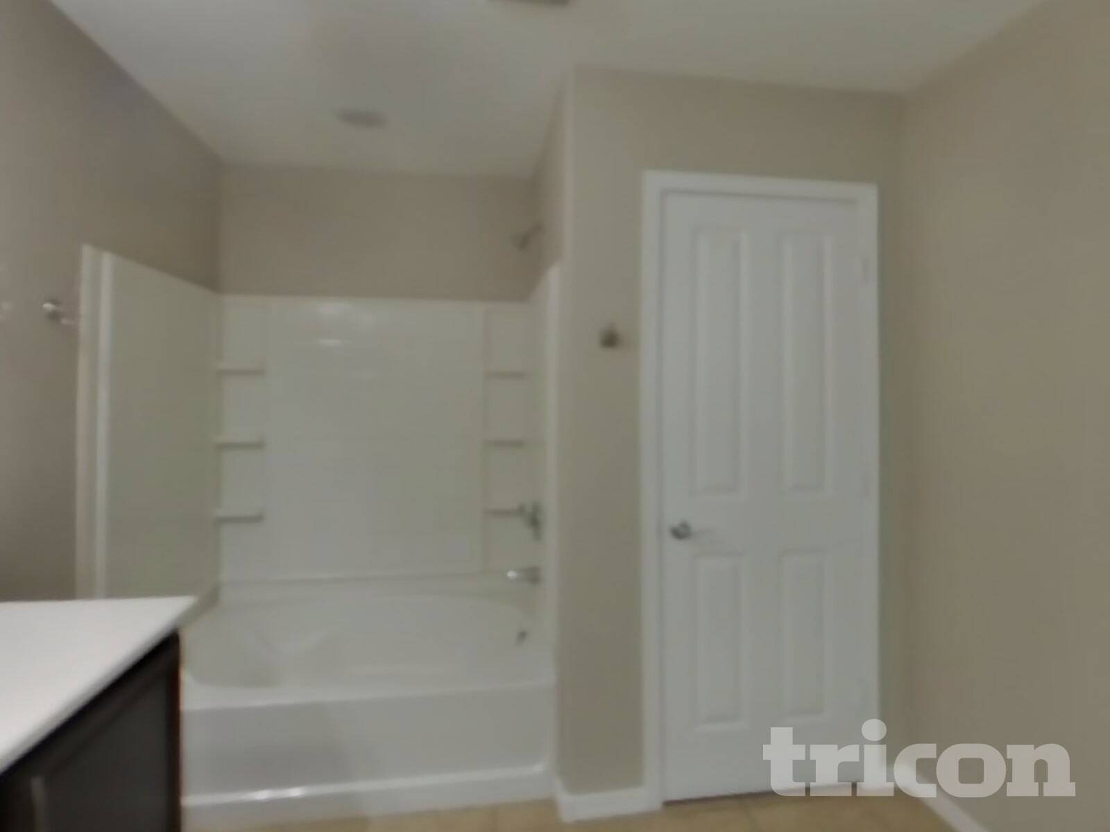 Building Photo - 819 W Dana Dr