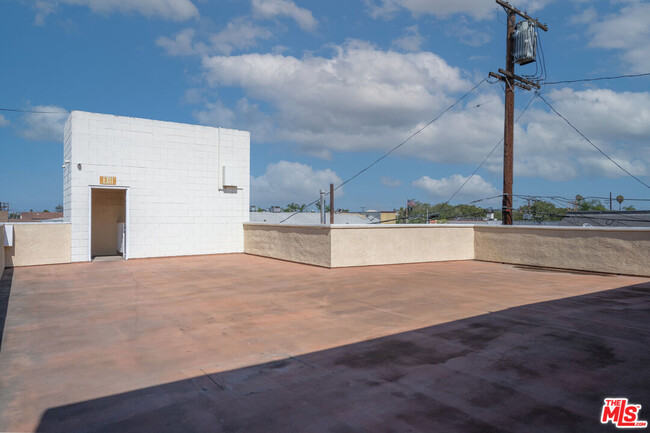 Building Photo - 16515 New Hampshire Ave