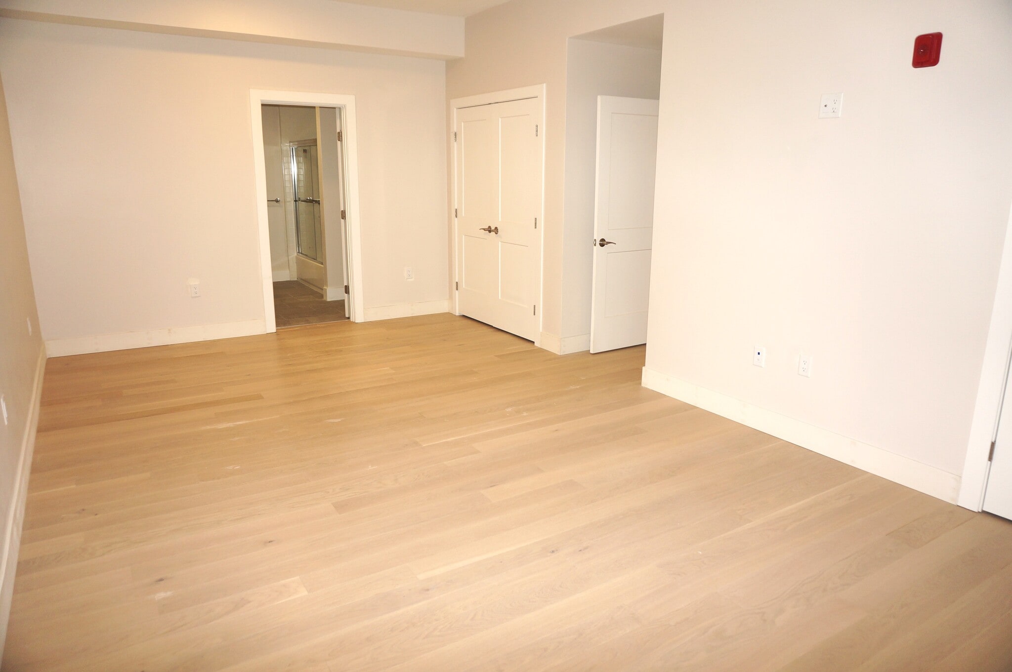 Building Photo - 99 Moody St