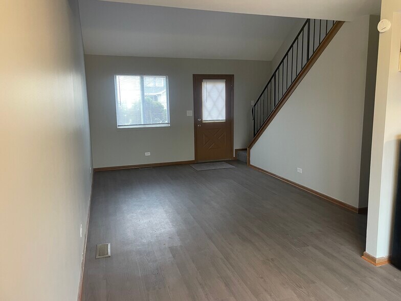 Building Photo - 1793 Goddard Ln