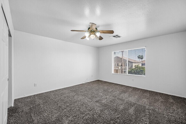 Building Photo - 10463 E Olla Ave