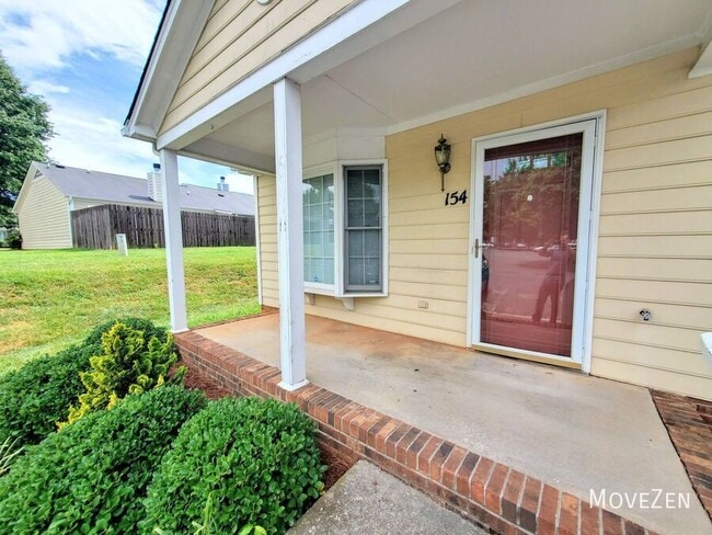 Building Photo - 814 Guilford College Rd