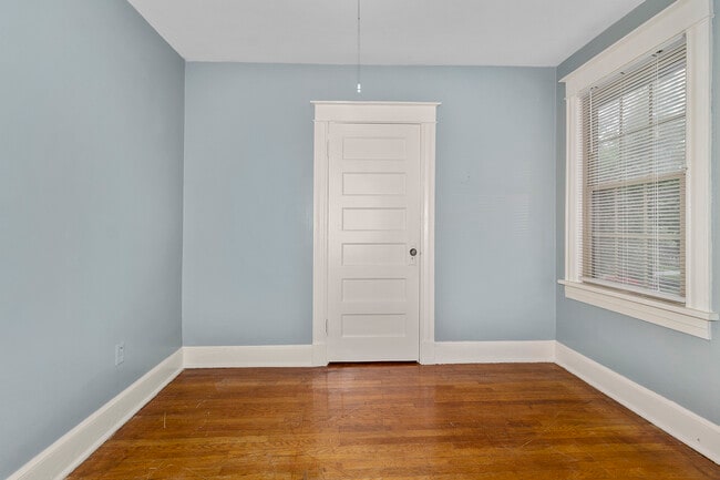 Building Photo - 3714 Walnut St