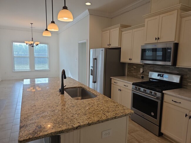 Building Photo - 228 Pumprock Dr