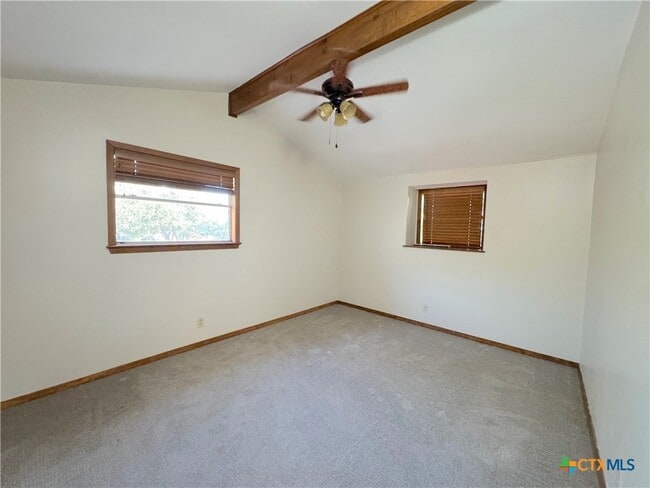 Building Photo - 850 Riviera Dr