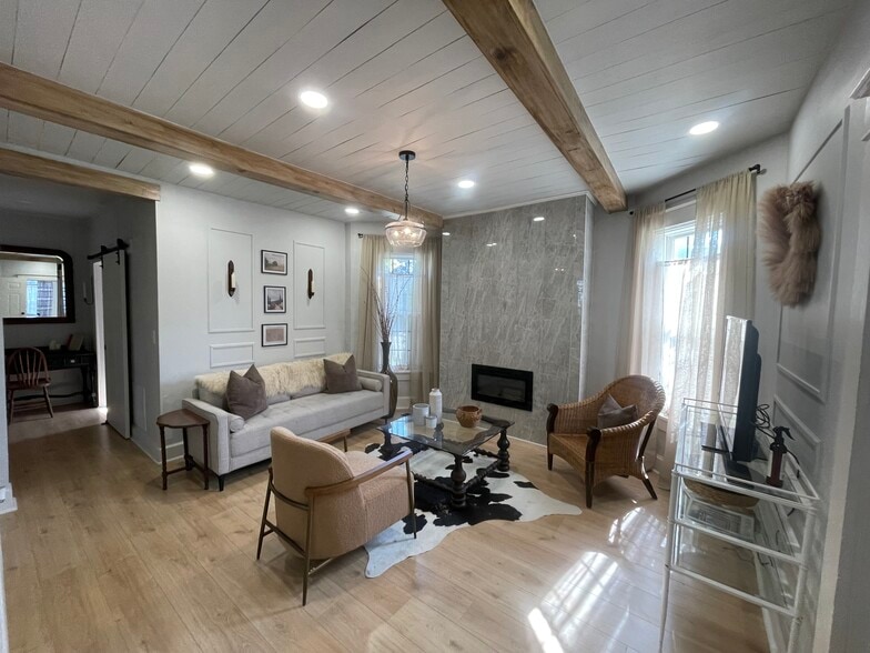 Building Photo - 502 Woodworth Ave