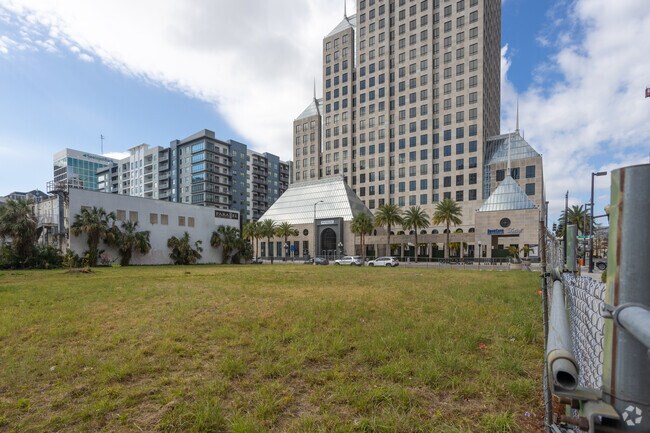 Building Photo February 2023 - Zoi House