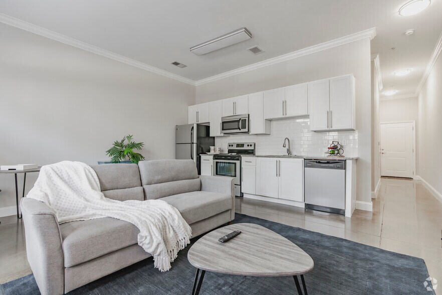 ARIUM FreeMoreWest 2024 Millerton Ave Charlotte NC 28208 Apartment