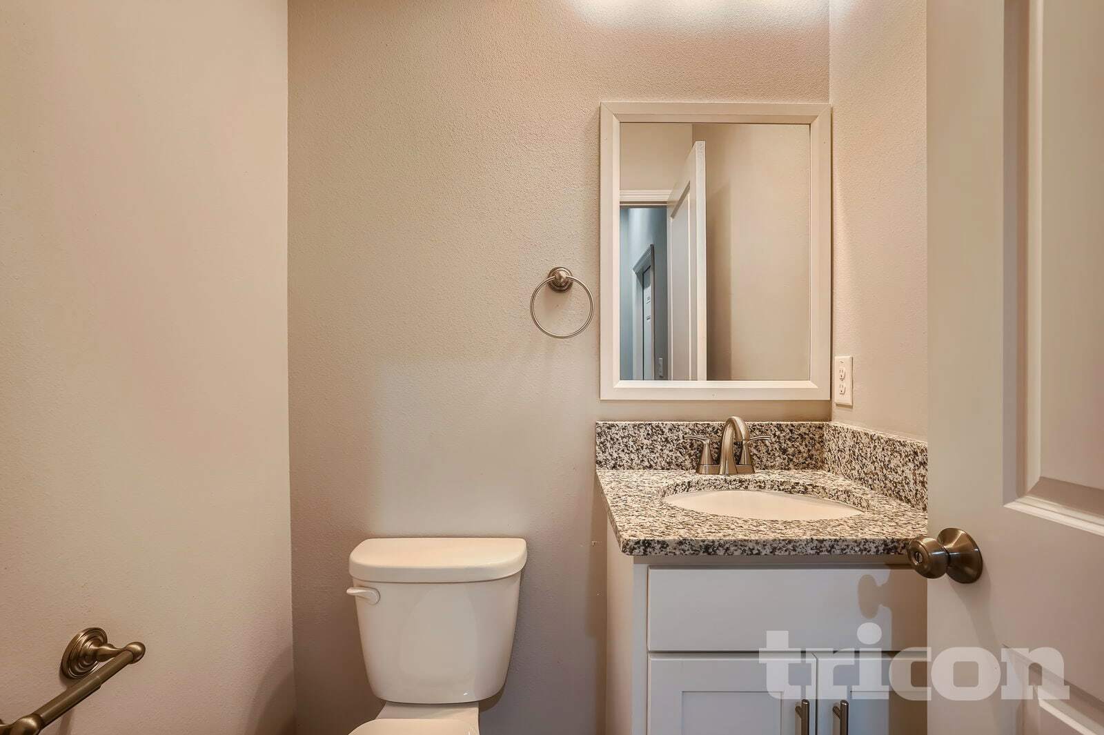 Building Photo - 2704 61st Ave N