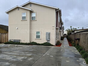 Building Photo - 21709 Meekland Ave