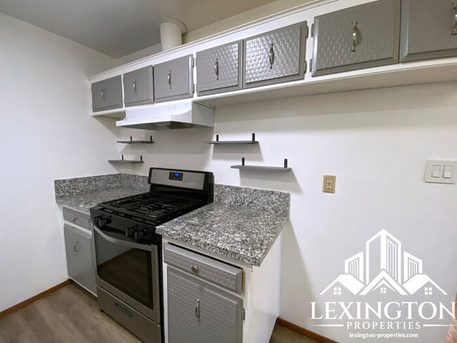 Building Photo - Charming, Orangevale Home with Spacious Yard! – 3BD/2BA