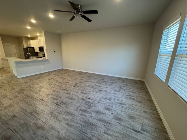 Building Photo - 5106 Rose Petal Ct