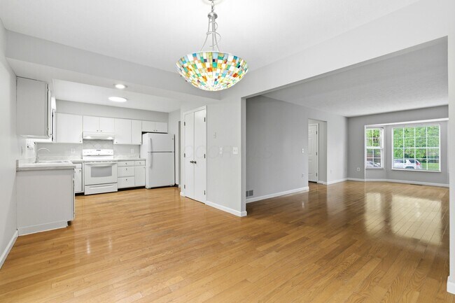 Building Photo - 2688 Bellwood Ave