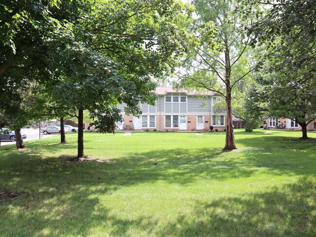Building Photo - 951 Barclay Ln