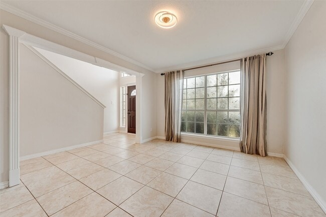 Building Photo - 6902 Kara Pl