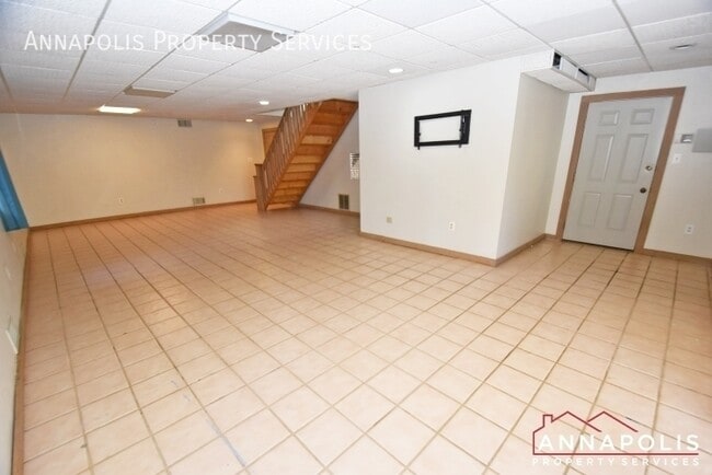 Building Photo - 1810 View Top Ct