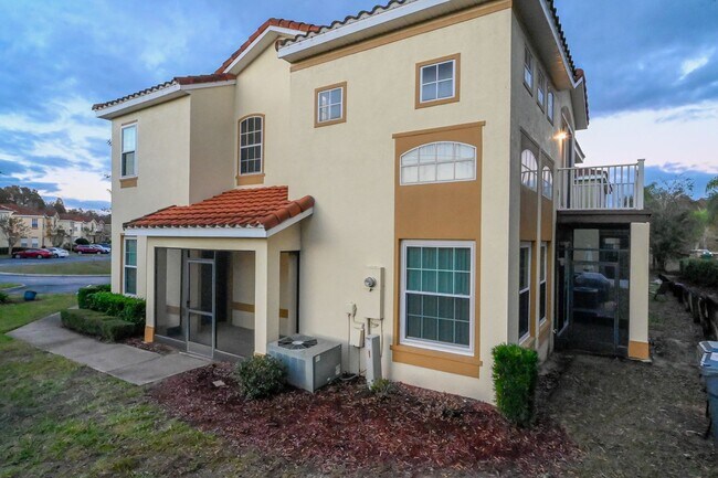 Building Photo - ~4/3~Monroe Circle~Woodwind Bay~Beautiful Town Home!