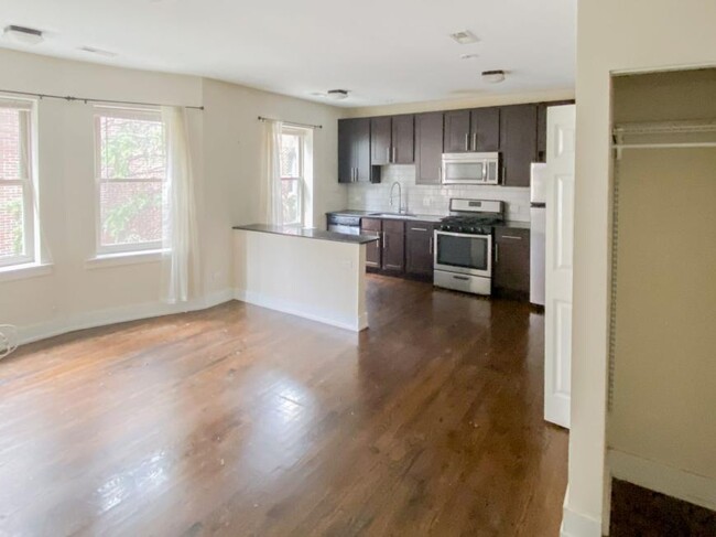 Primary Photo - 1 bedroom in Chicago IL 60640