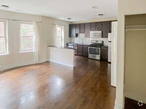 Building Photo - 1 bedroom in Chicago IL 60640