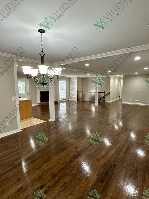Building Photo - 1534 Collier Dr SE