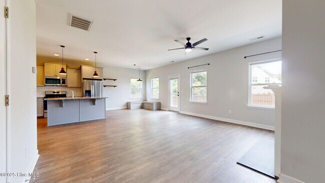 Building Photo - 604 Alston Blvd