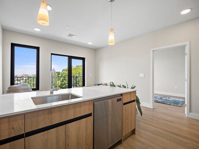 Building Photo - 249 Corey Rd