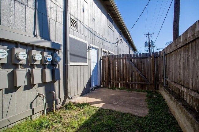 Building Photo - 11519 Pecan Creek Pkwy