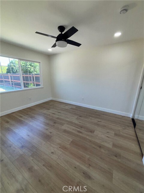 Building Photo - 6520 Debs Ave