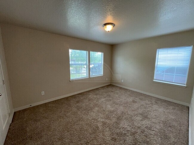 Building Photo - 1603 Massey St