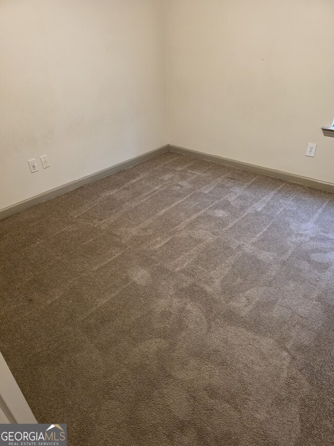 Building Photo - 7016 Hollow Oak Ct