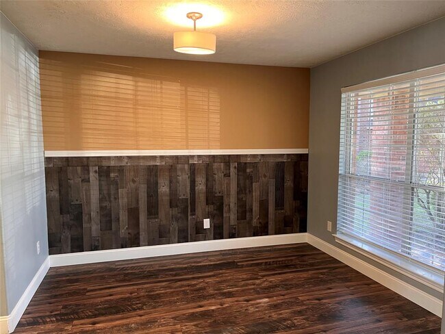 Building Photo - 11910 Great Basin Ct