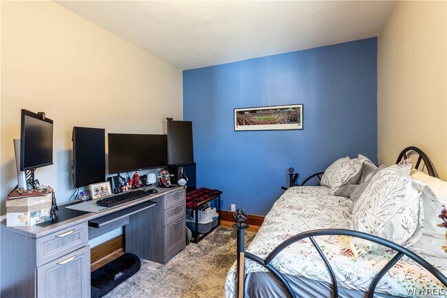 Building Photo - 230 Pennsylvania St