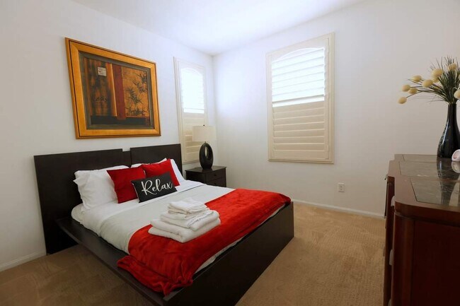 Building Photo - 10959 Lotus Dr