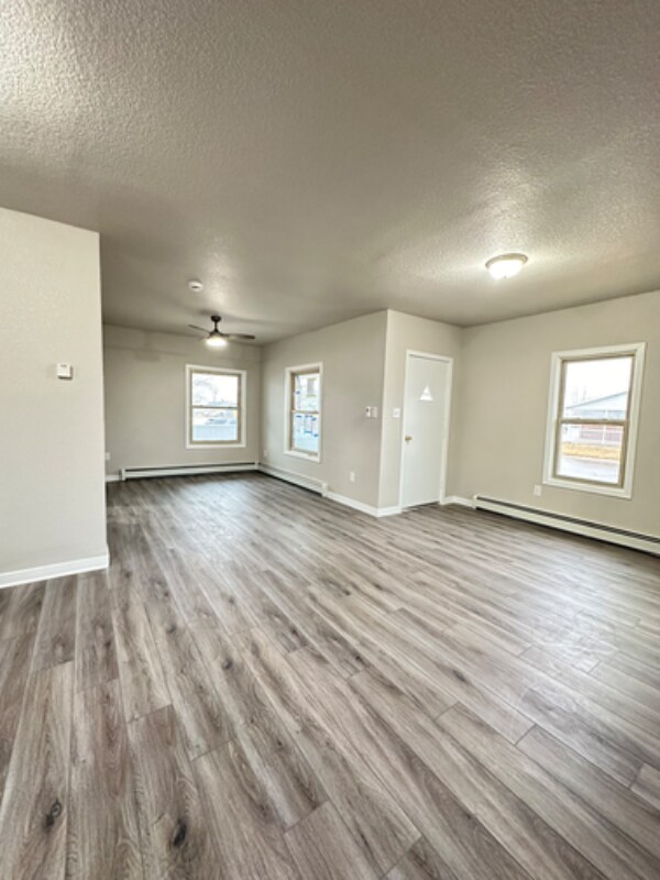 Building Photo - 132 6th St