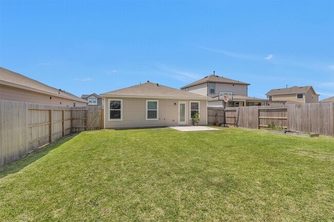 Building Photo - 5614 Grizzly Bear Wy
