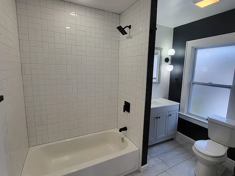 Building Photo - 25 Richland St