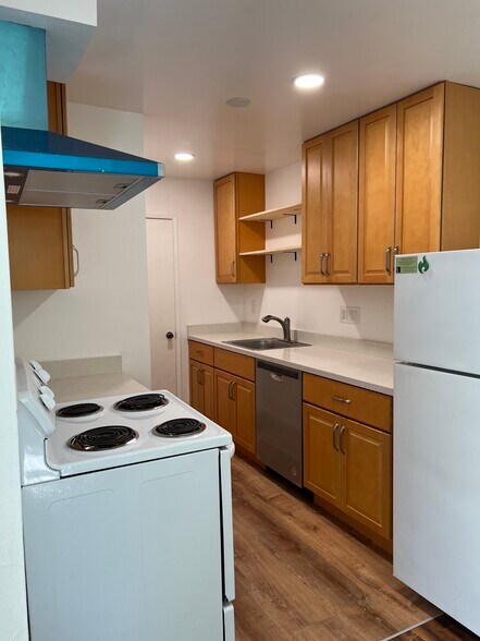 Building Photo - 2009 McGee Ave