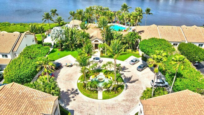 Building Photo - 3606 S Ocean Blvd