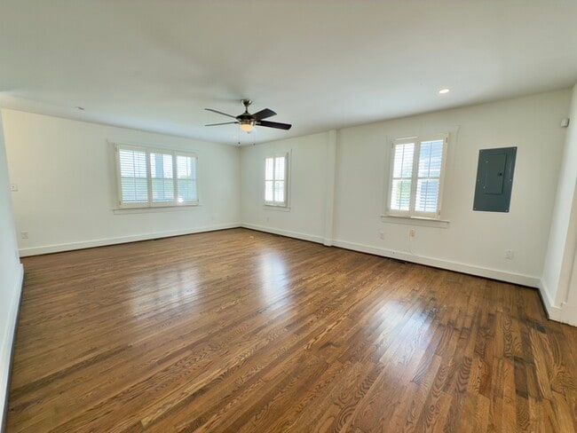 Building Photo - 1227 Old Hickory Blvd
