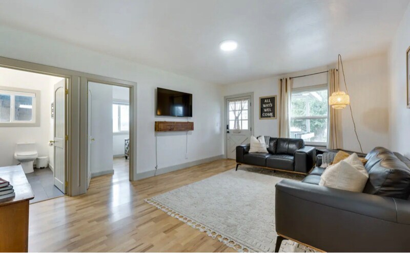 Building Photo - 392 Del Fatti Ln