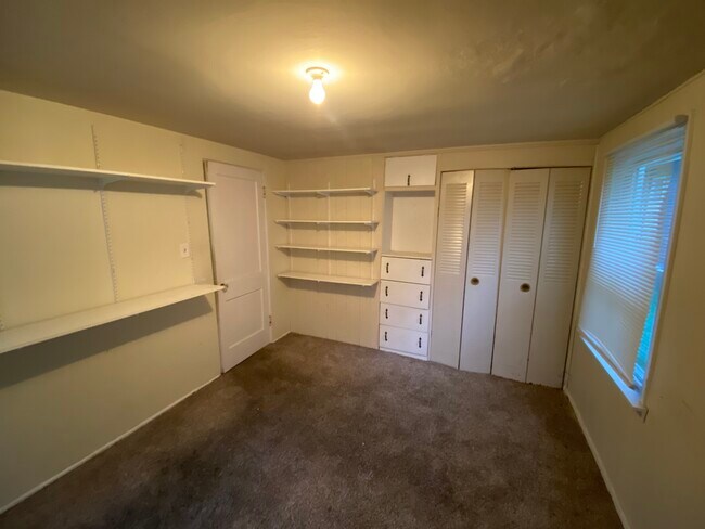 Building Photo - 1110 Roosevelt St