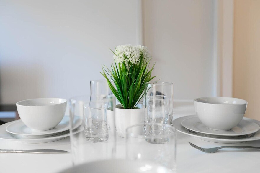 Building Photo - 47 E 33rd St