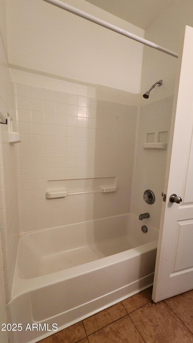 Building Photo - 19207 N Ventana Ln