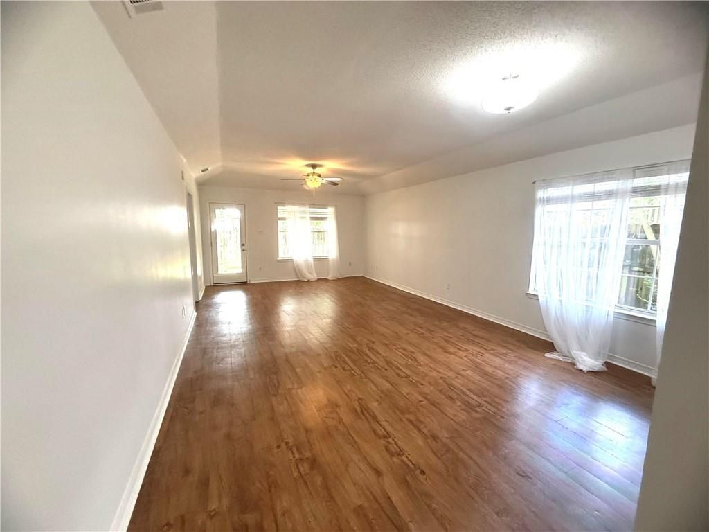 Building Photo - 106 Northchase Ct