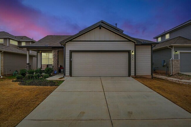 Building Photo - 204 Big Sandy Creek Dr