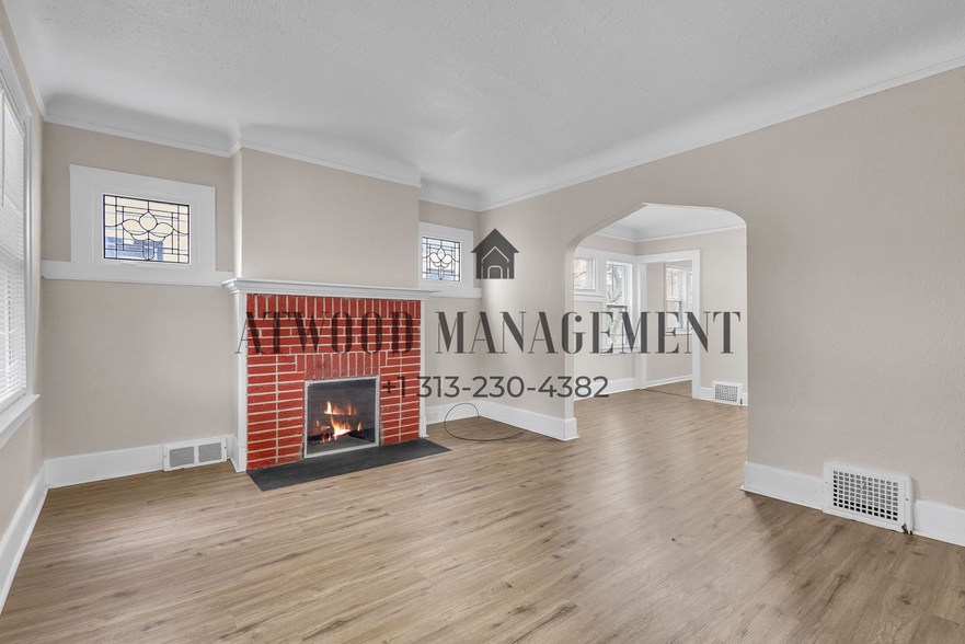 Building Photo - This beautifully updated 3-bedroom, 1-bath single-family home is ready for move-in!